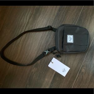 Small Herschel bag